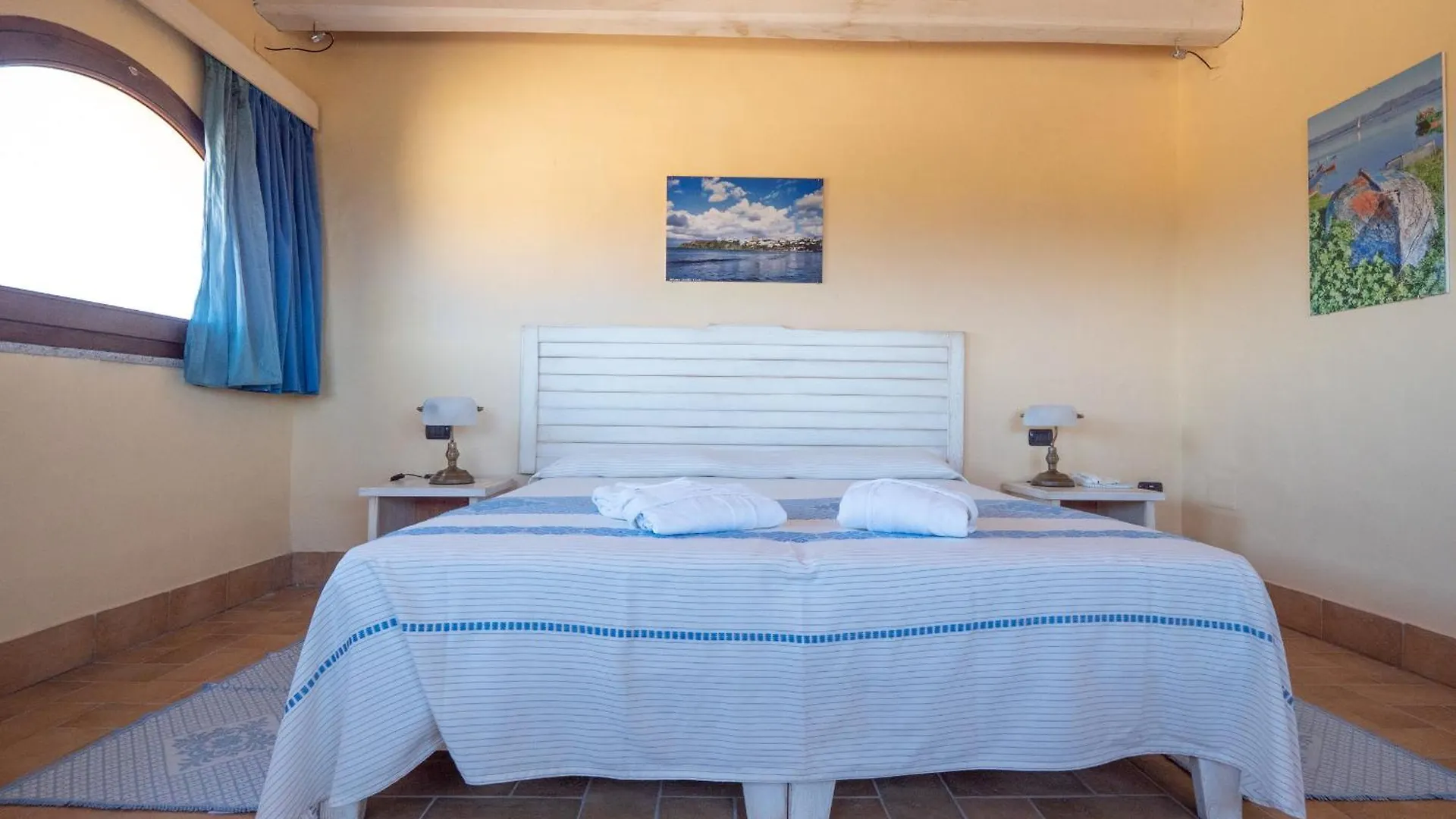 Hotel Luci Del Faro 3*, Calasetta Italy